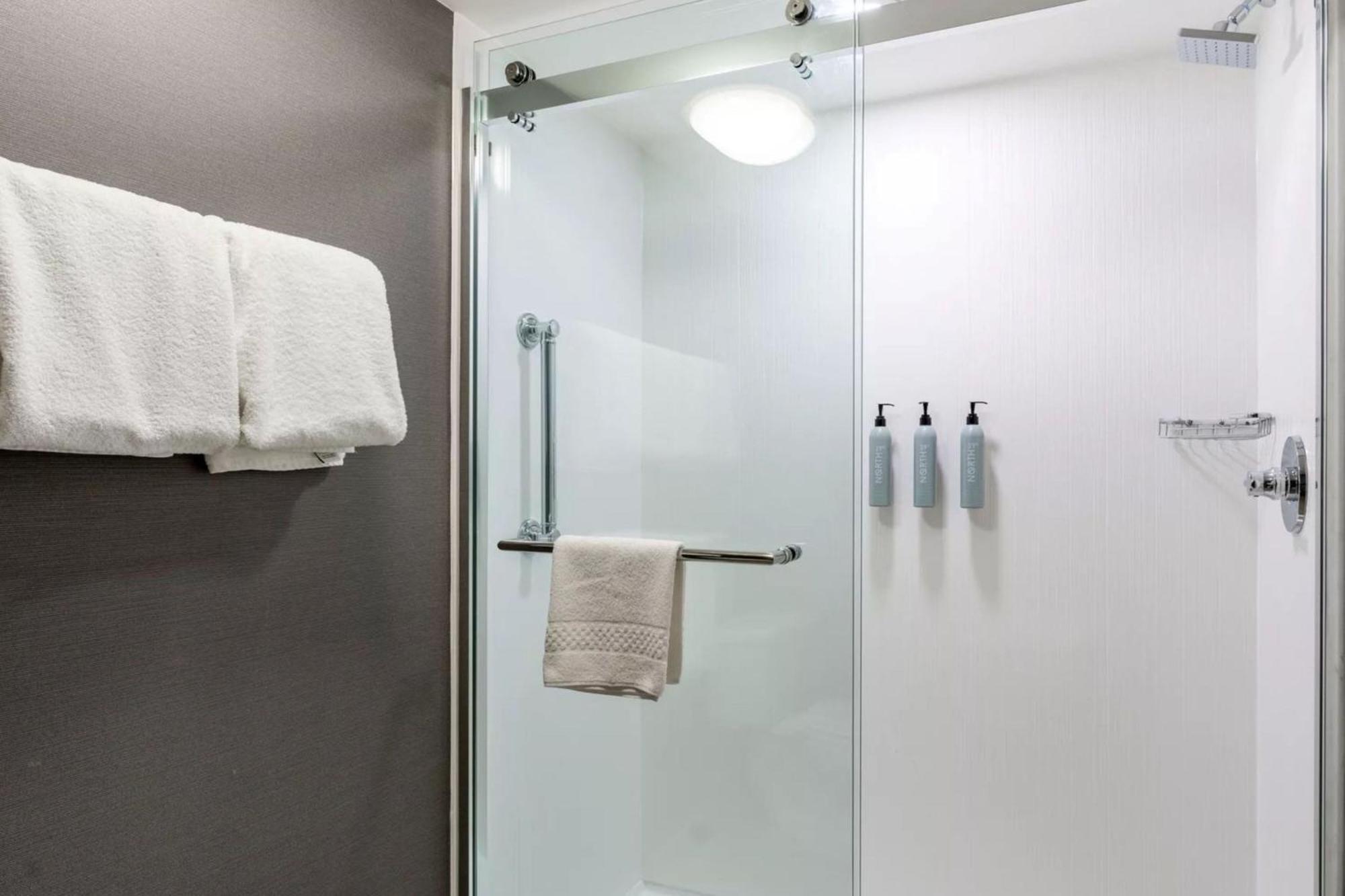 Courtyard Burlington 3* Williston