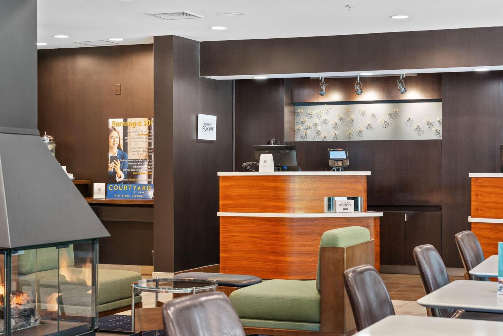 Courtyard Burlington 3*