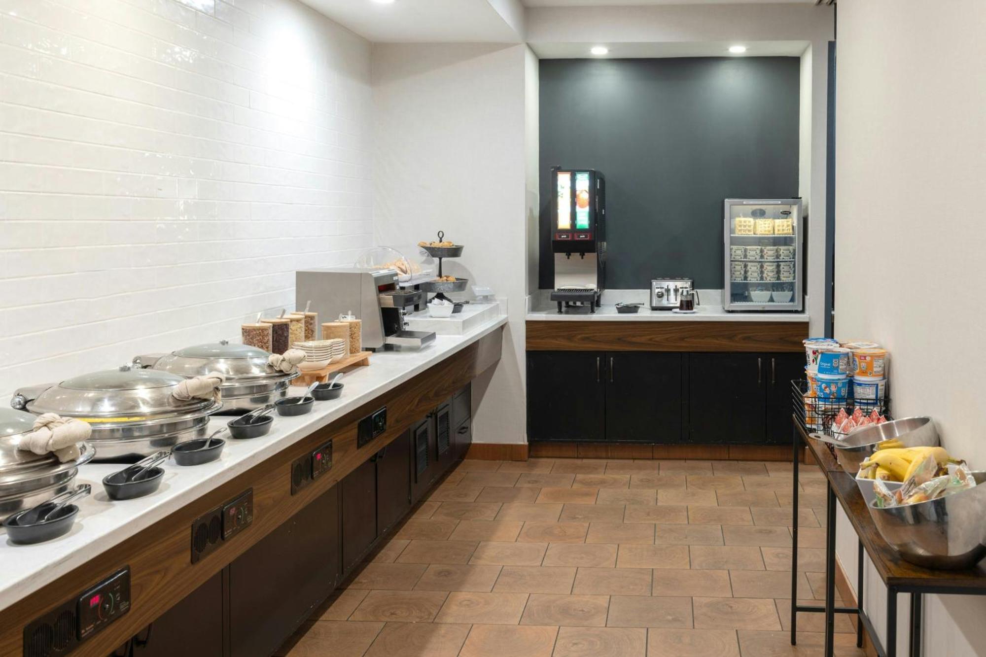 Courtyard Burlington 3* Williston
